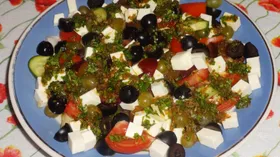 Фруктово-овощной салат с пикантной заправкой