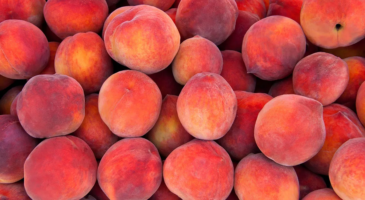 Как выбрать самые спелые персики 