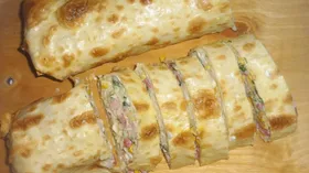 Рецепты с сырами, мясной гастрономией и хлебобулочными изделиями
