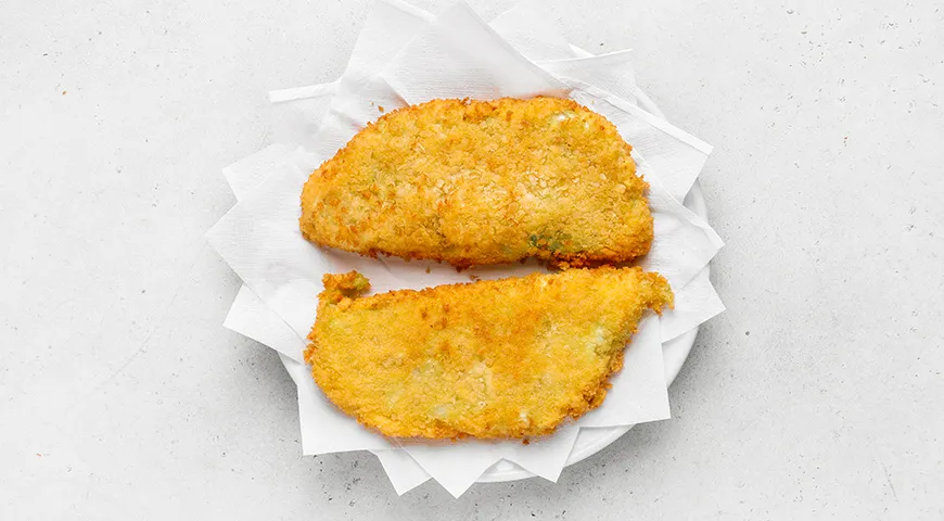 Чебуреки из капусты с куриным фаршем