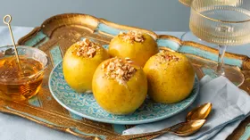 Печеные яблоки в микроволновке