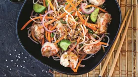 Рецепты с салатом и лапшой рисовой