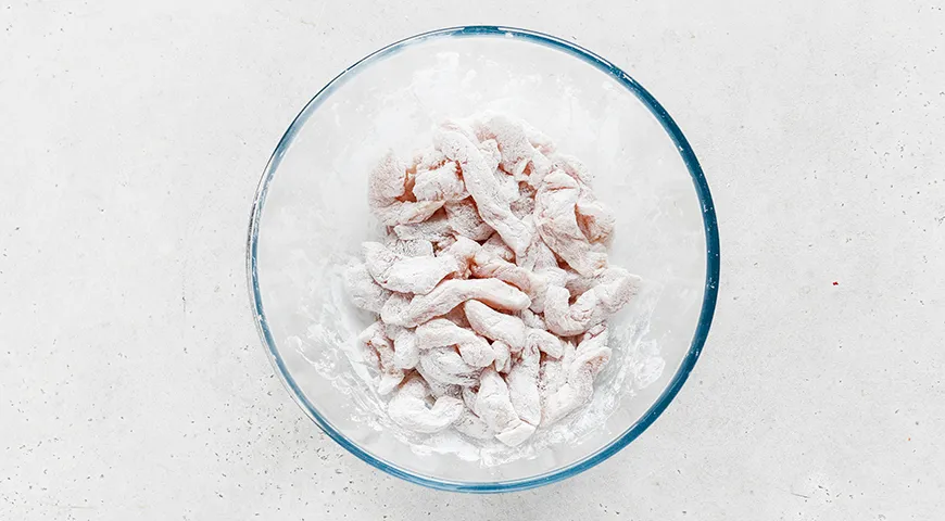 Гречневая лапша с курицей и овощами