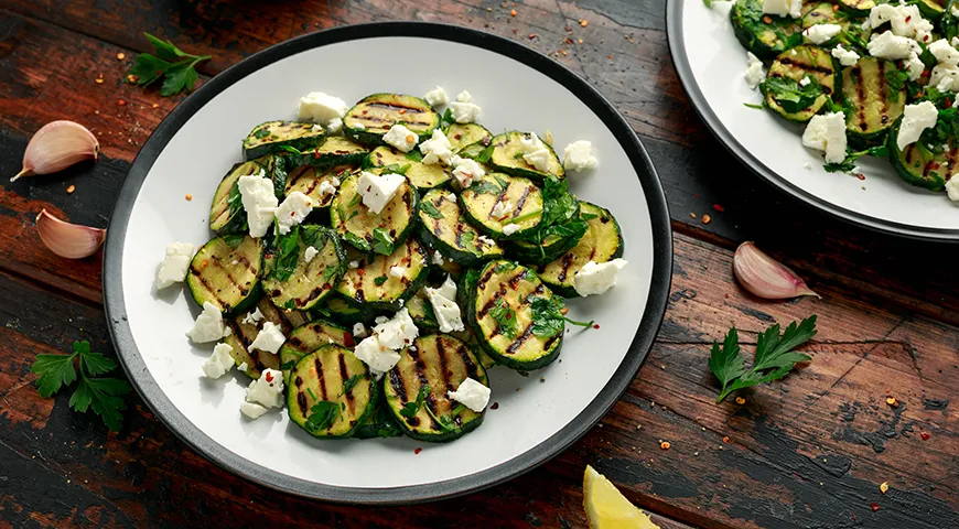 Салат с кабачками