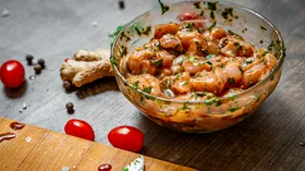 Пузырьки в маринаде: как понять, что шашлык бесповоротно испорчен