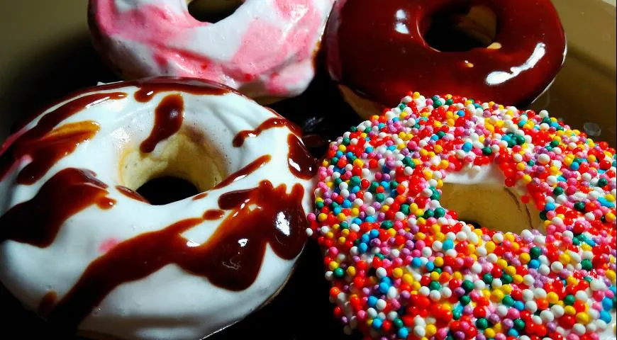 Пончики с глазурью Dunkin Donuts без дрожжей