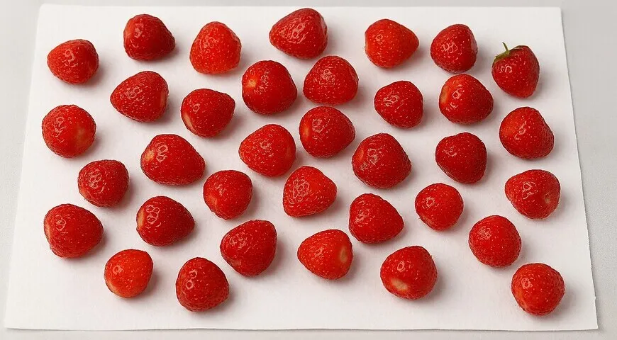 Клубника, перетертая с сахаром на зиму