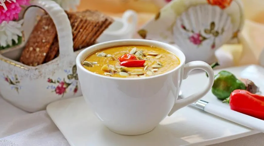 Суп из тыквы и чечевицы