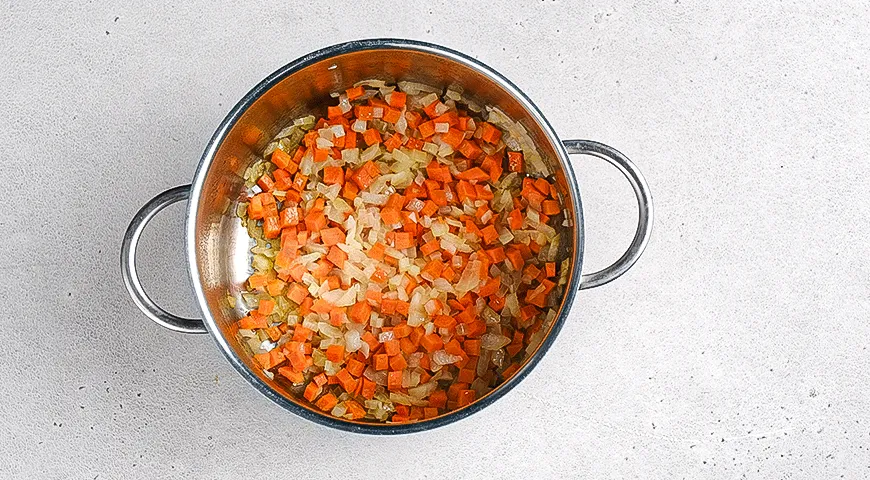 Сырный суп с ребрышками