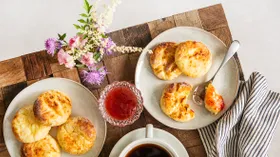 Сырники с кисломолочными продуктами