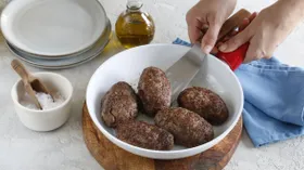 Домашние котлеты из свинины и говядины