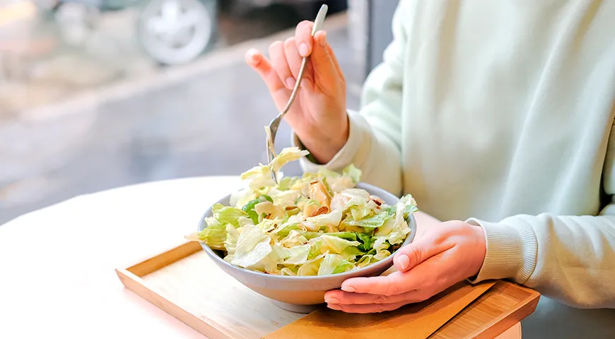 В меню классической китайской диеты много овощей, листовых салатов и зелени