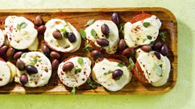 Рецепты с маслом оливковым, соусами и сыром Моцарелла