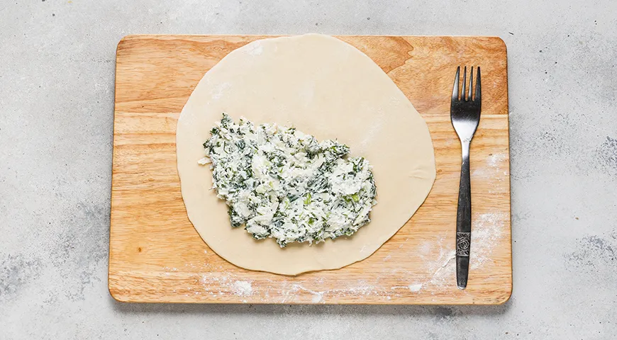 Чебуреки с сыром, зеленью и творогом