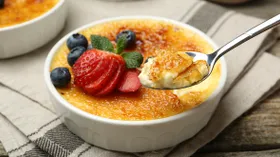 Как приготовить крем-брюле: классический рецепт и секрет карамельной корочки