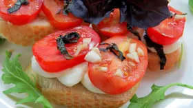 Рецепты с уксусом, хлебом и базиликом