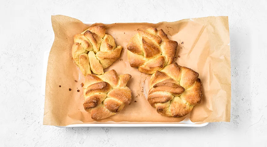 Булочки-розочки с сахаром