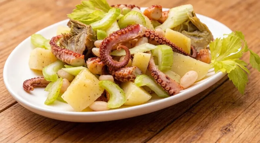 Салат из осьминога (Salata od hobotnice) 