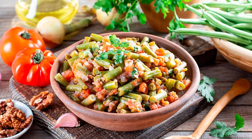 Овощное рагу со стручковой фасолью