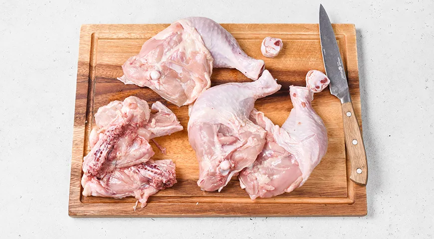 Куриные окорочка, запечённые в медово-соевом соусе, в рукаве