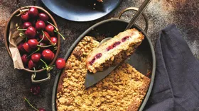 Рецепты с кисломолочными продуктами, яйцом куриным и вишней