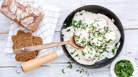Рецепты с кисломолочными продуктами, мукой и говяжьим фаршем жирным