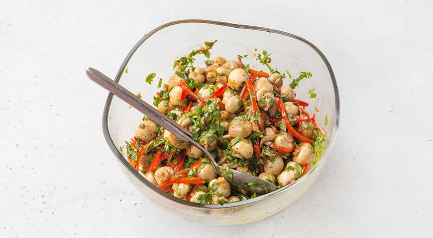 Маринованные шампиньоны по-корейски