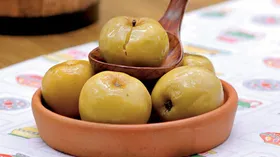 Рецепты с мукой, продукцией пчеловодства и яблоком