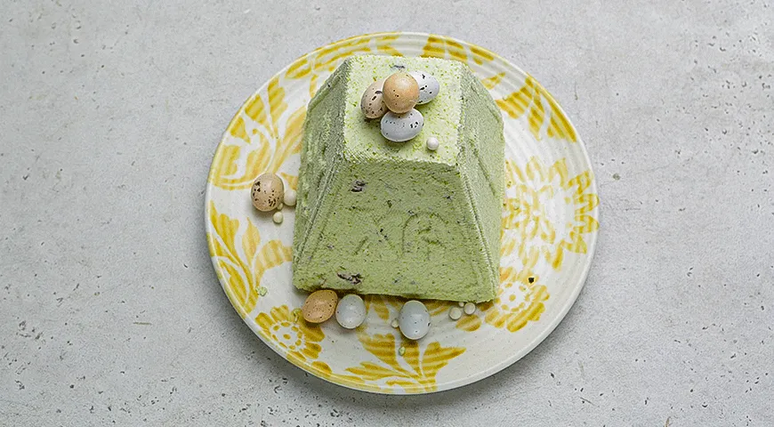 Муссовая фисташковая пасха