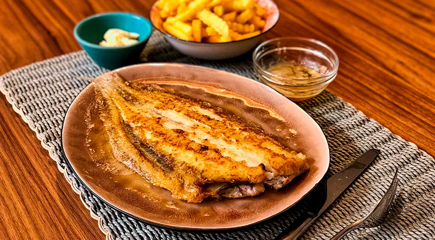 Популярное блюдо в Англии — Deep-fried Dover sole