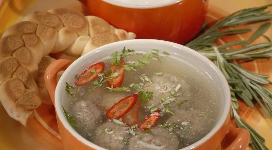  Суп — один из вариантов блюд, где используется вареная говяжья печень