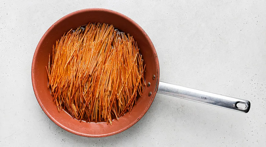 Жареные спагетти