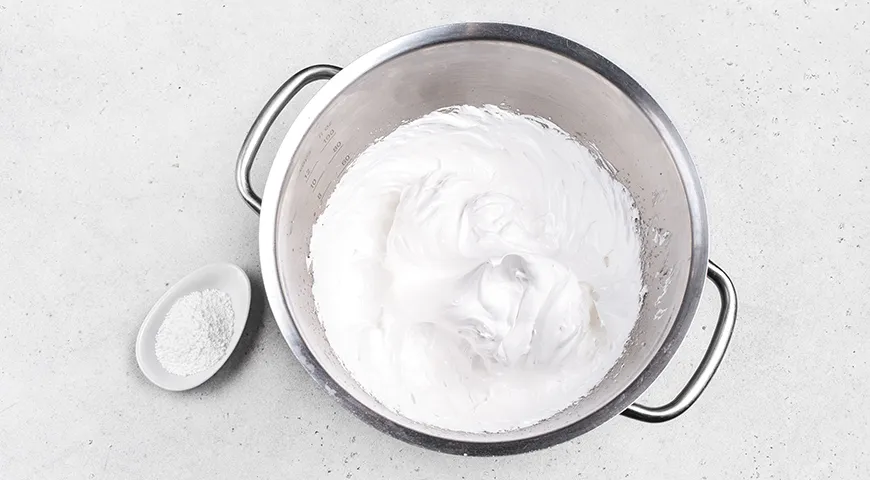 Крем белковый на сметане