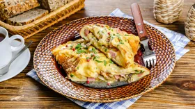 Омлет с ветчиной: рецепты