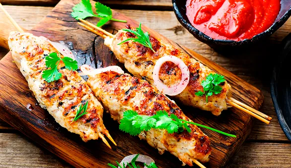 Люля-кебаб из курицы и свинины