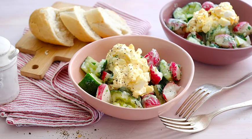 Яичный салат с луком и майонезом: вкусный рецепт с пошаговым фото