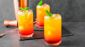 Коктейль "Текила санрайз"