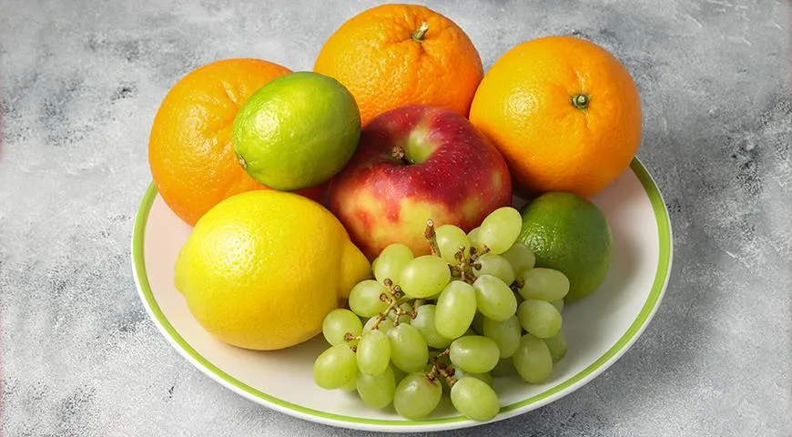 Основными источниками флавоноидов являются яблоки, абрикосы, цитрусовые, виноград