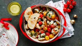 Рецепты с молочной продукцией, черри и креветками