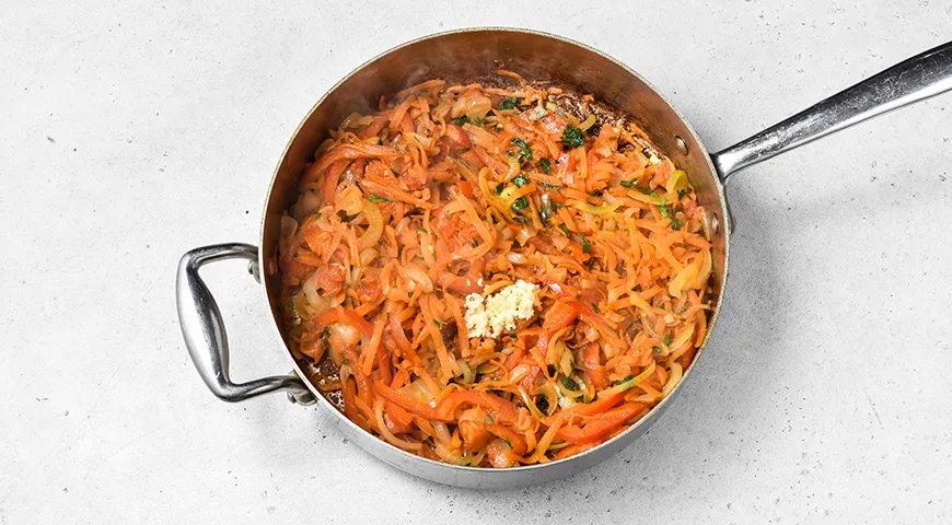 Жаркое из курицы с картошкой