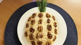 Салат с ананасом