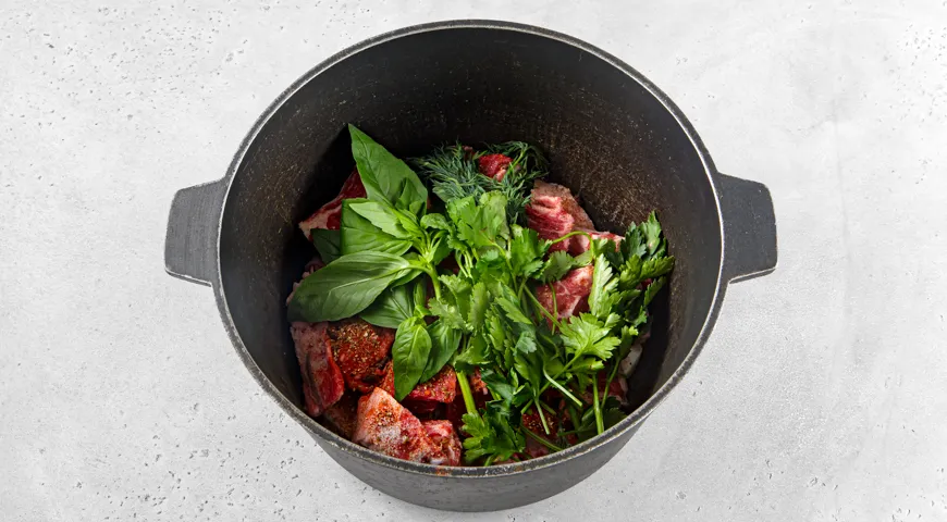 Басма из баранины в казане