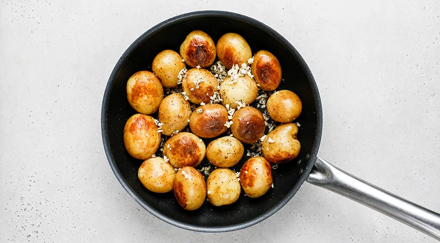 Жареная молодая картошка