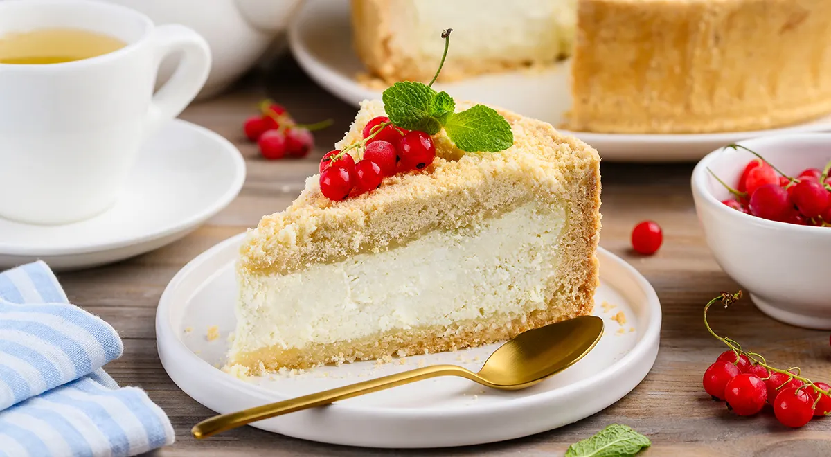 Королевская ватрушка — еще один вкуснейший вариант тертого пирога на маргарине