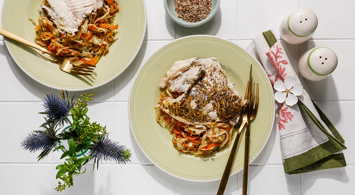 Рецепт леща, запеченного с капустой в духовке (можно использовать рыбу язь)