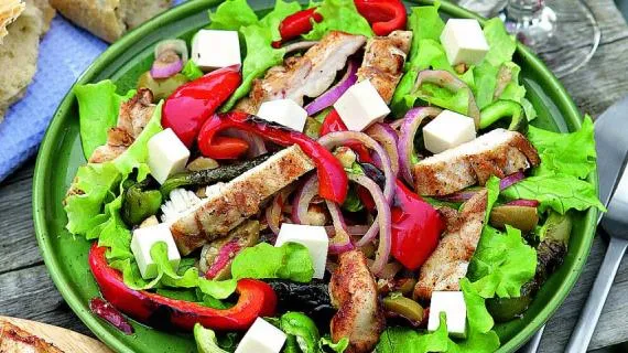 Блюда с сыром фета