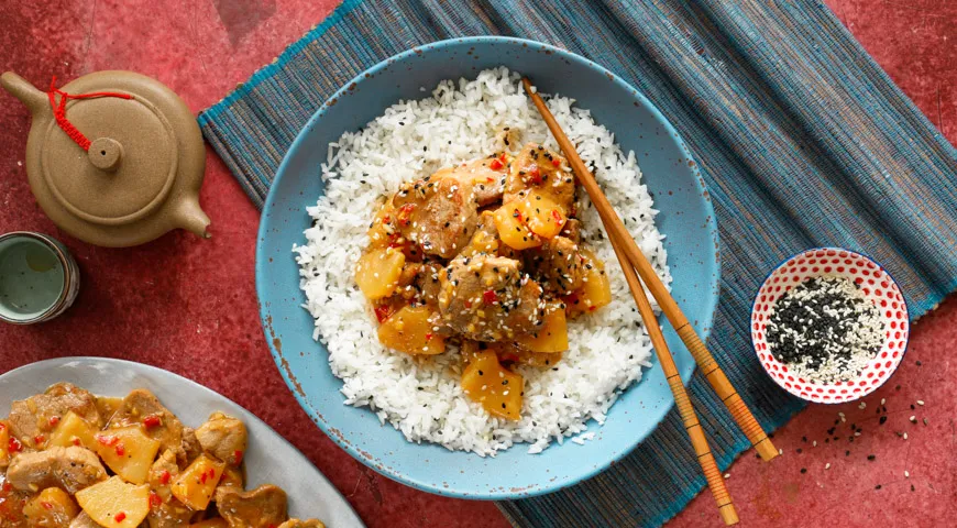 Рецепт свинины в кисло-сладком соусе с ананасами