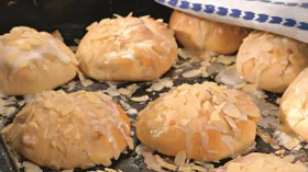 Рецепты со сметаной, лимоном и миндалём