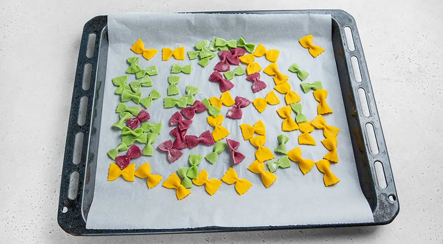 Цветные макароны для детей