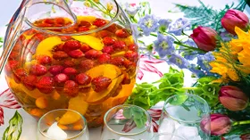 Простые рецепты с напитками и шампанским